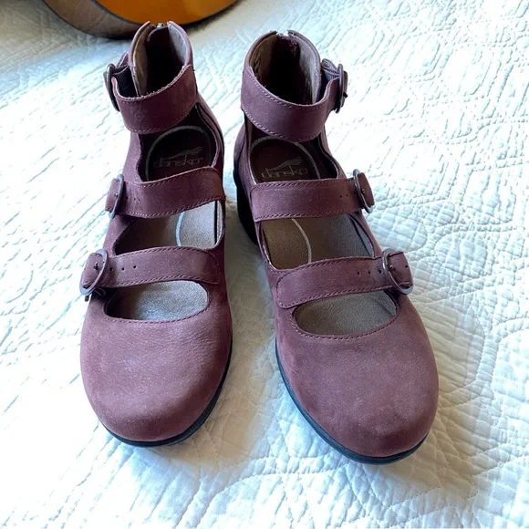 Dansko Red Burgundy Three Strap Wedge Heel Mary Jane High Heels Size 38 - Picture 4 of 16